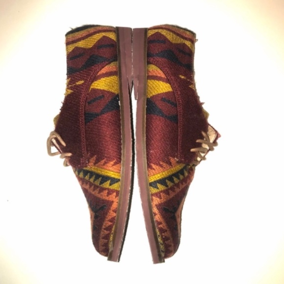 Steve Madden Jazie Aztec Tapestry Colorful Oxfords Shoes Lace up Flats Size 6.5 - Picture 8 of 11